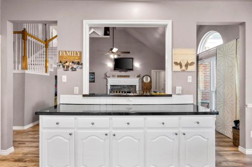 1407 Brittany Ln, Midlothian TX  76063-4062 exterior