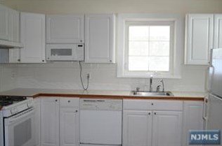 238 Woodside Ave, Ridgewood NJ  07450-5036 exterior