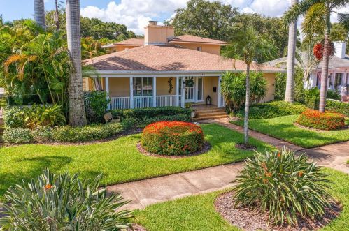146 26th Ave, Saint Petersburg, FL 33704-3458