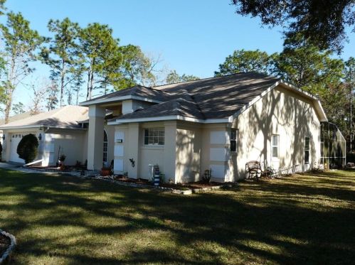 13 Greentree St, Homosassa, FL 34446-5106