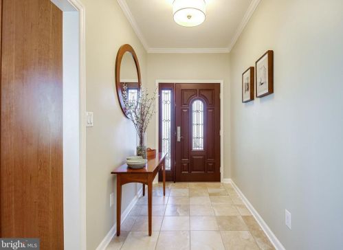 13867 Cinch Ln, Gainesville, VA 20155-3117