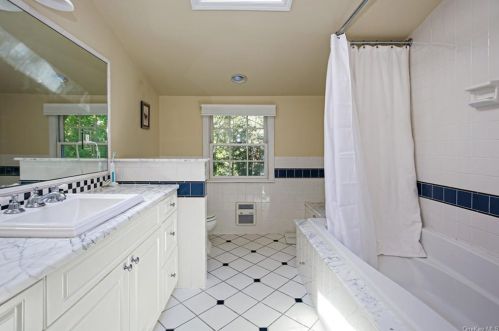 55 Fayette Rd, Scarsdale NY  10583-7156 exterior