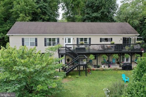 2112 Willow Street Pike, Lancaster, PA 17602-4838