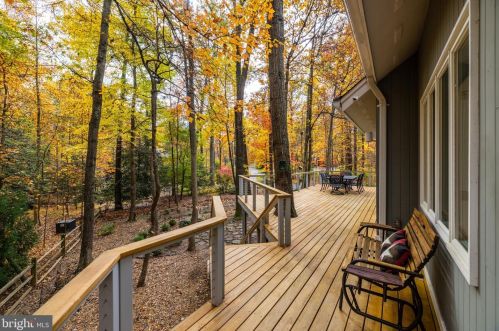 11903 Triple Crown Rd, Herndon VA  20191-3015 exterior