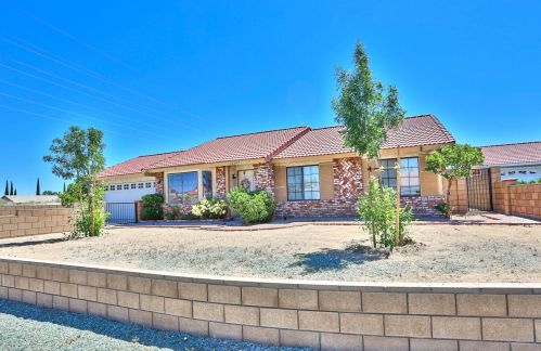 12287 Cortez Dr, Victorville, CA 92392-9228