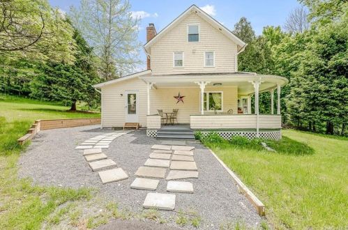 4204 State Route 97, Barryville, NY 12719-5902