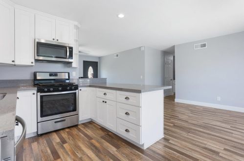 7654 Angeleno Rd, San Diego, CA 92126-1021