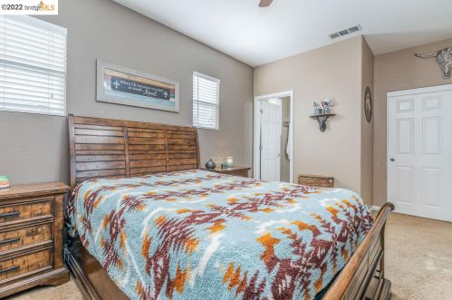 15 Solstice Ct, Oakley CA  94561-1759 exterior