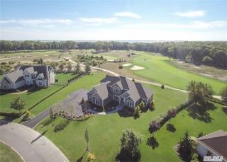 590 Laurel Ct, Laurel, NY 11948-1331