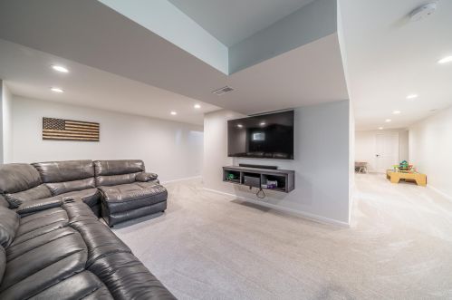 7026 Glade Ln, Florence KY  41042-4304 exterior