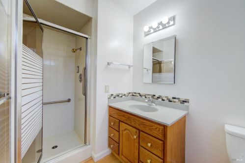 2415 Tamarisk Dr, Santa Rosa CA  95405-8435 exterior