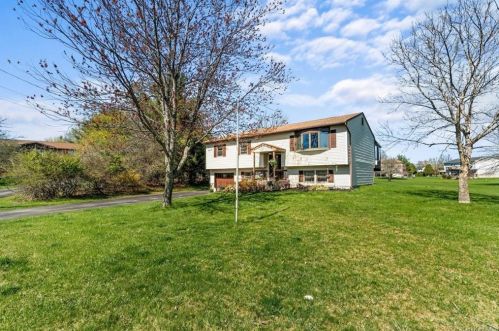 17 Sun Glow Ter, Middletown, NY 10941-1659