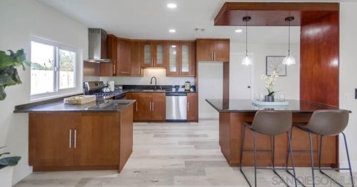 6788 Benson Ave, San Diego CA  92114-5833 exterior
