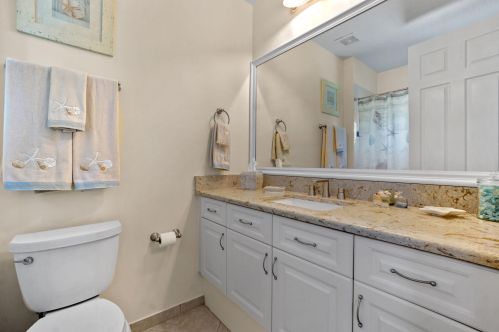 523 Squire Johns Ln, Palm City FL  34990-7824 exterior