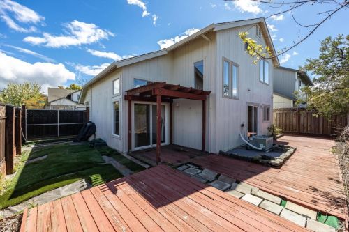 1401 Snowy Cloud Way, Santa Rosa CA  95409-4373 exterior