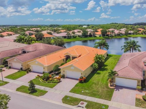 16143 Amethyst Key Dr, Wimauma FL  33598-4027 exterior