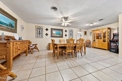 2002 Ivy Dr, Cocoa FL 32922-5439 exterior