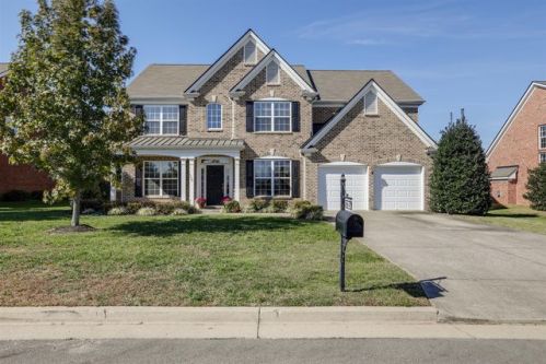 1725 Bastante Ct, Nolensville, TN 37135-9543