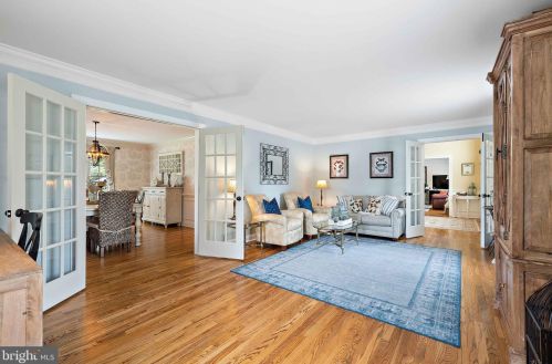 106 Longfields Way, Downingtown PA  19335-4486 exterior