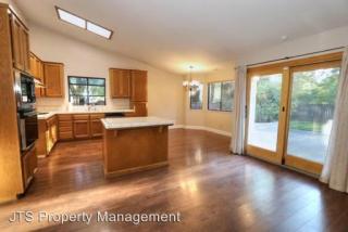 8401 Blossom Hill Ct, Citrus Heights CA  95610-0501 exterior