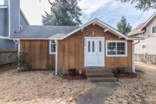 6006 Oakes St, Tacoma, WA 98409-6116