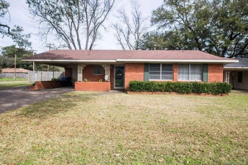 2801 Bolch St, Shreveport, LA 71104-3931