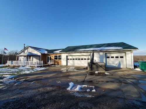 184 Stonepile Rd, New Wilmington, PA 16142-2528