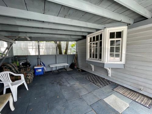 105 Laurel Ave, New Castle PA  16101-2322 exterior