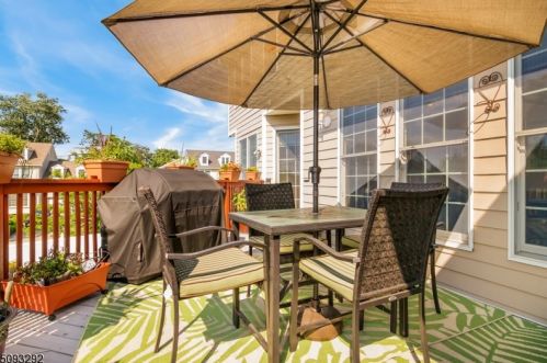 235 Woodland Ave, East Orange NJ  07017-2027 exterior