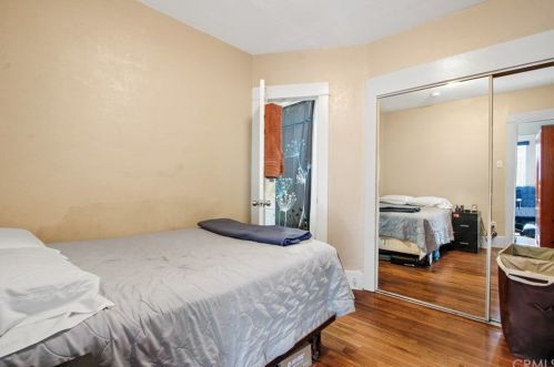 1081 Coronado Ave, Long Beach CA  90803-2621 exterior