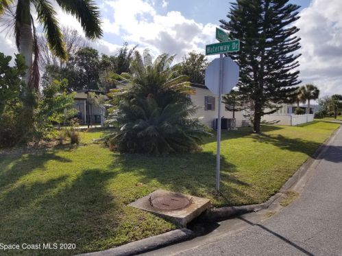 1251 Waterway Dr, Sebastian, FL 32976-7095