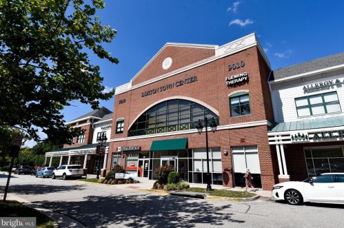 8913 Lagrange St, Lorton VA  22079-1626 exterior