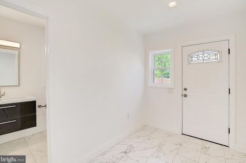 34 Thurston Ave, Trenton NJ  08618-1710 exterior