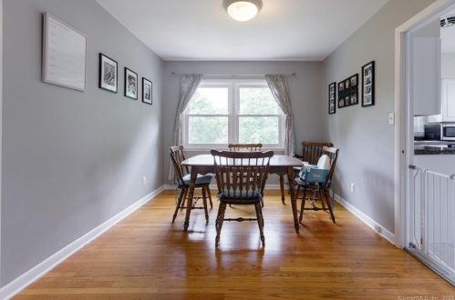 308 Twin Lakes Rd, North Branford CT  06471-1220 exterior