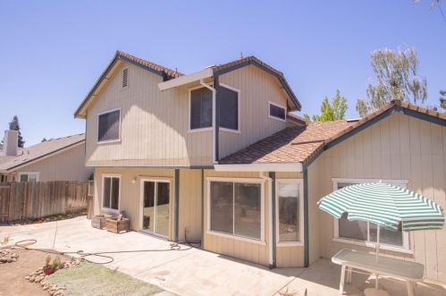 7461 Wynndel Way, Elk Grove CA  95758-1084 exterior