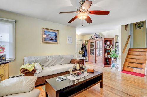 505 Goodrich Ave, Babylon, NY 11703-2017