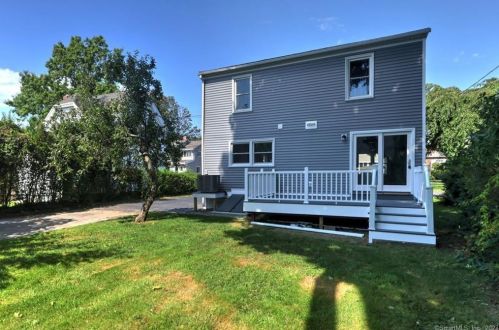 965 Broadway, Milford CT  06460-6308 exterior