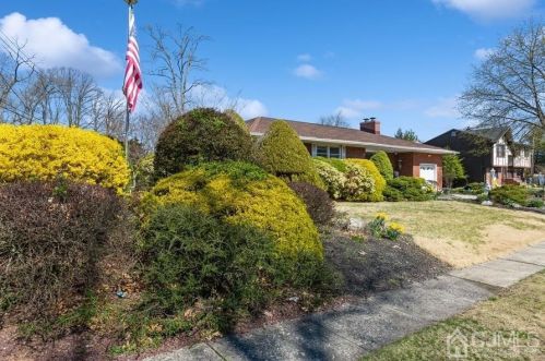 22 Universal Ave, South Plainfield, NJ 07080-4812
