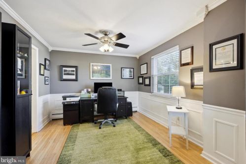 609 Crestwyck Dr, Norristown PA 19406-1574 exterior