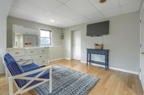 20 Sabrina Ln, Crotonville NY  10562-3456 exterior