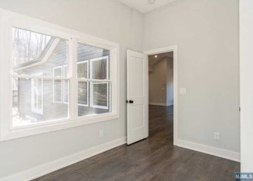 676 Ramapo Valley Rd, Oakland NJ  07436-3003 exterior