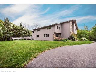 78 Villa Louisa Rd, Manchester, CT 06043-7540