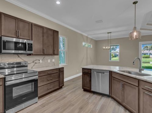 3906 58th Cir, Vero Beach FL  32966-6522 exterior