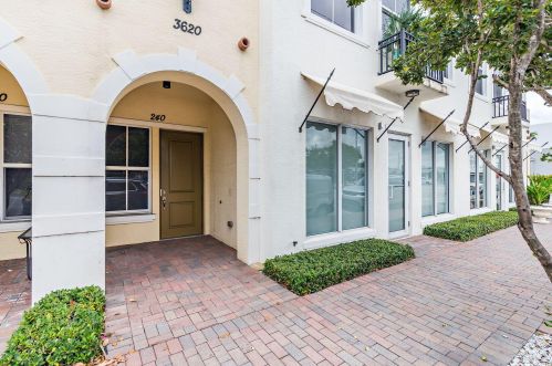 3620 Dixie Hwy, West Palm Beach, FL 33405-2228