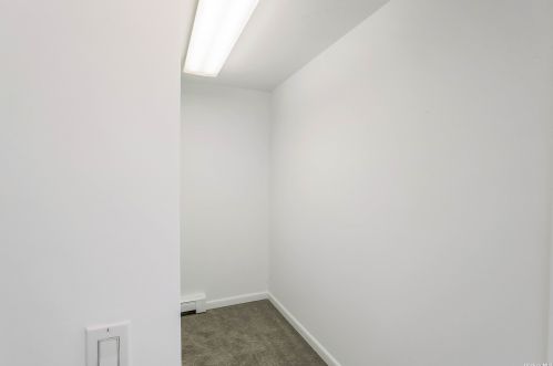 51 Sycamore Rd, San Remo NY  11754-2341 exterior