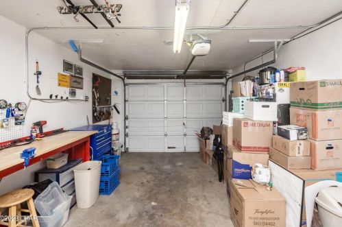 2400 Tigertail Dr, Lake Havasu City AZ  86403-4975 exterior