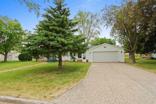 515 Emma St, Fond Du Lac, WI 54935-3917