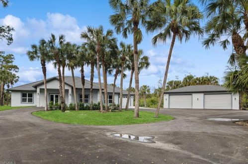 835 11th St, Naples FL  34117-2286 exterior