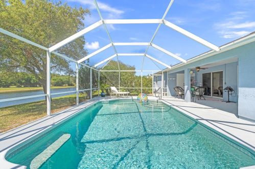 165 36 Ct, Vero Beach FL 32960-4085 exterior