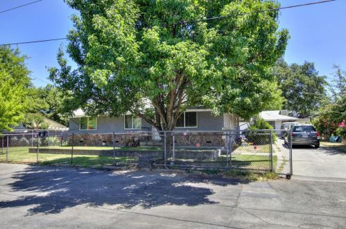7204 Maretha St, Citrus Heights, CA 95610-3909